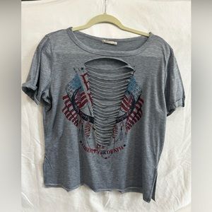 graphic tee, size medium